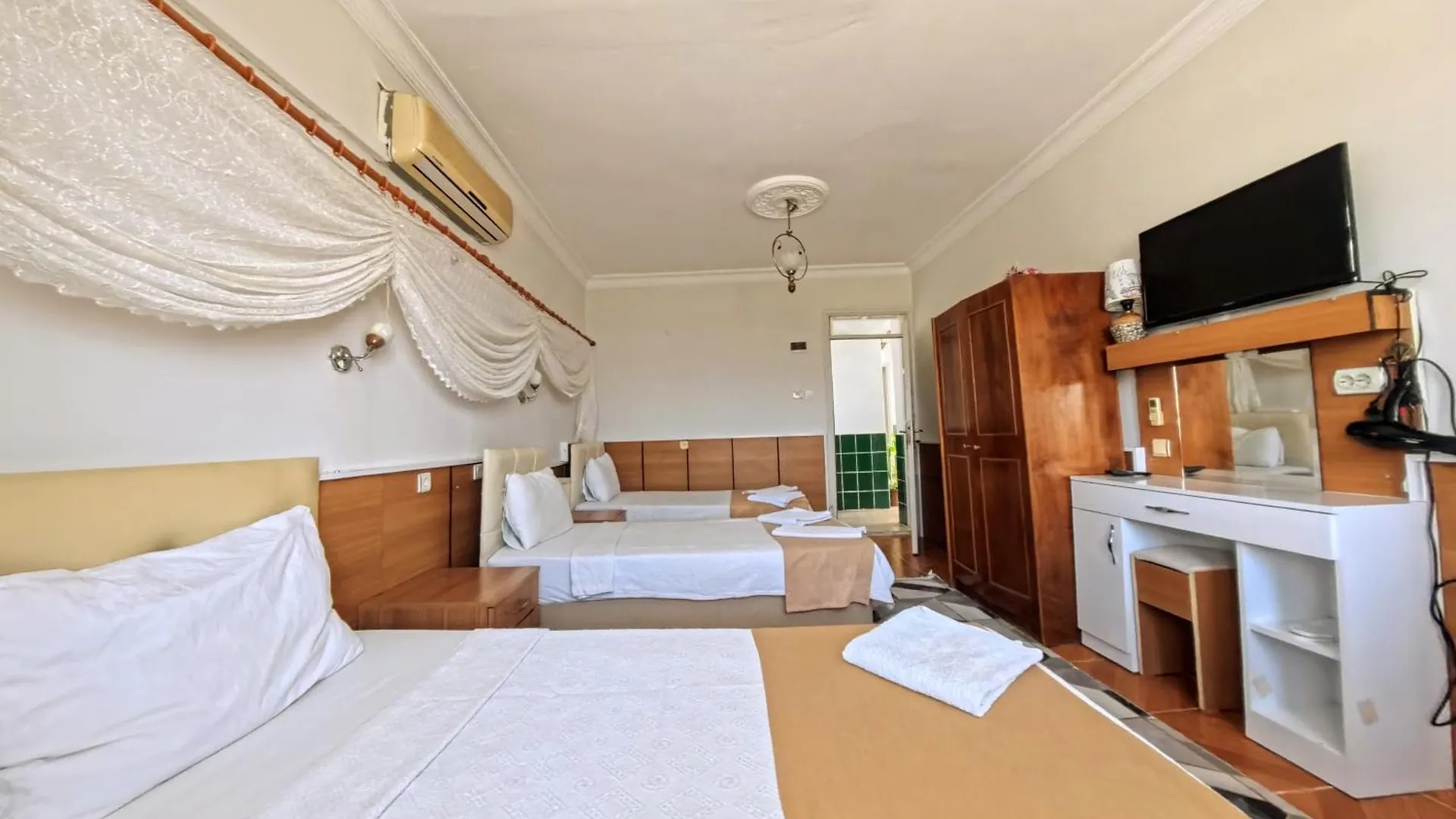 Kervansaray Hotel Pamukkale 3*,  Turkije